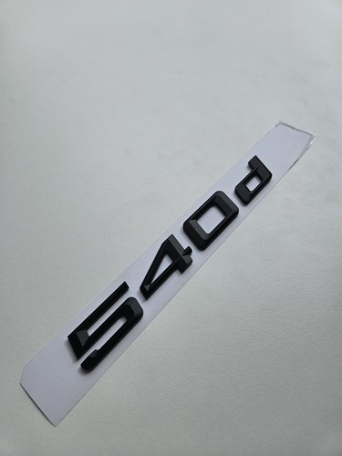 540d emblema nero opaco
