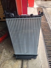 RADIATORE RISCALDAMENTO MOTORE