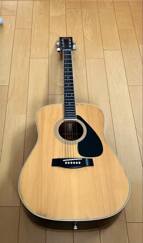 Chitarra acustica vintage