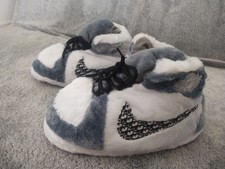 Nuove ciabatte da casa Fluffy