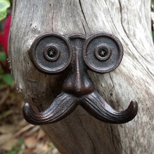 Antico appendiabiti da parete