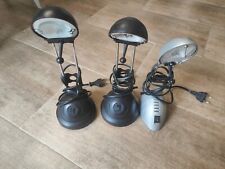 Lampada da tavolo alogena, perfettamente funzionante. Colore GRIGIO