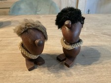 Figurine in legno di teak