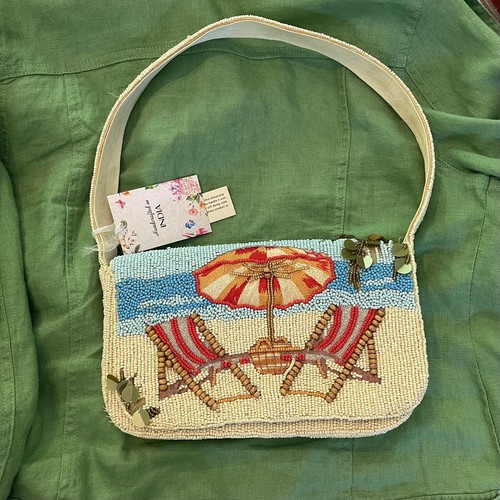 Borsa tracolla sedie - a, scena