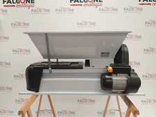 PIGIADIRASPATRICE ELETTRICA CON COCLEA GRIFO DMC PIGIATRICE DIRASPATRICE PER UVA