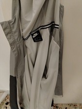 giacchetta sportiva  nike in ottime condizioni