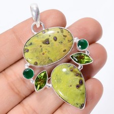 Stichtite Peridot Gemstone