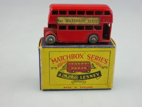 05a double decker london bus - double,