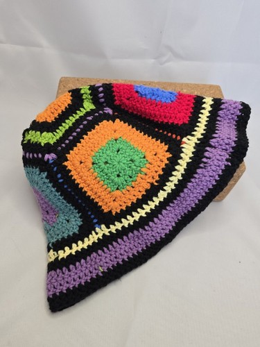 Cappello colorato nonna