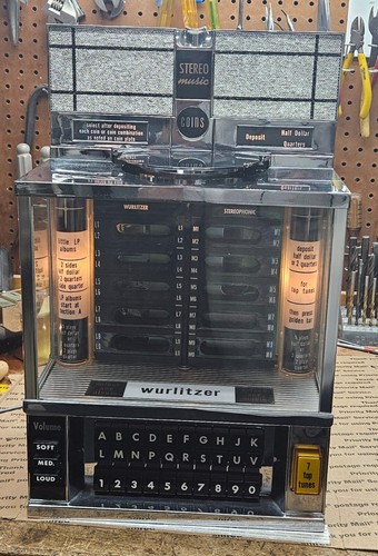 Wurlitzer 5220l jukebox - 5220l,