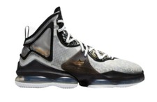 Nike Lebron XIX Royalty
