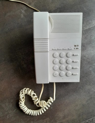 Telefono con funzioni