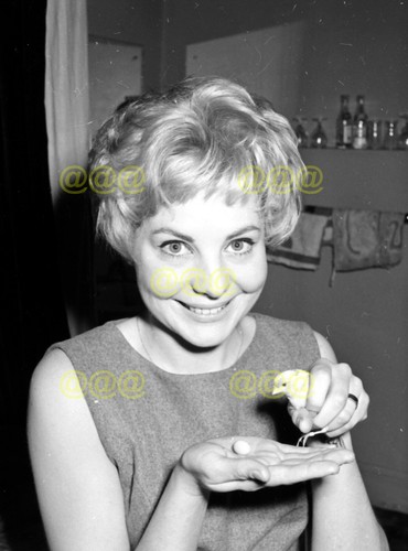 Photo barbara ferris - -,