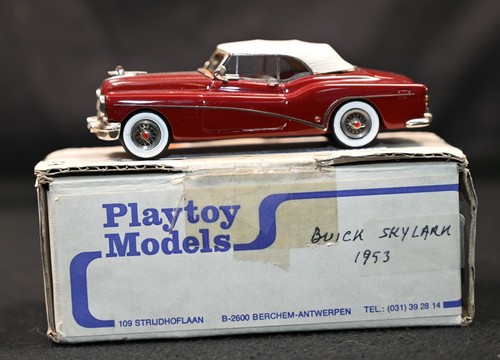 Playtoy 1953 buick - 1/43,