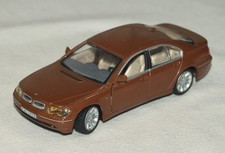 Cararama Hongwell 1:43 * BMW 745i marrone metallizzato 💡 Assale anteriore con sterzo 💡
