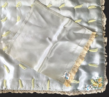 Piumino e slip cuscino anni 40