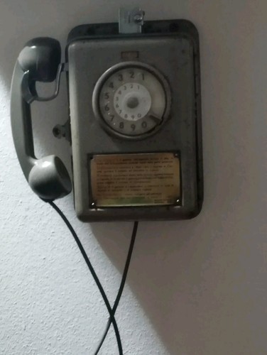 Telefono pubblico gettoni - telefono,