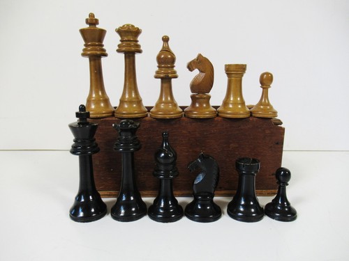 Antico set scacchi modello - set,