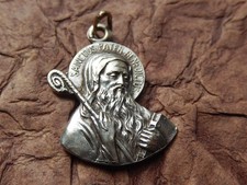 MEDAILLE  SAINT BENOIT CROIX