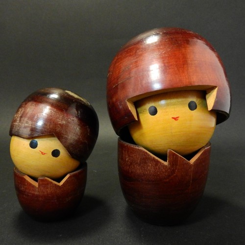 Coppia bambole kokeshi - di,