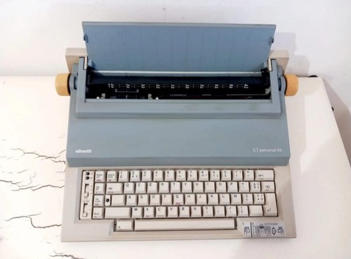 Macchina per scrivere - per, olivetti