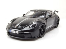 Porsche 911 GT3 2023 nera con
