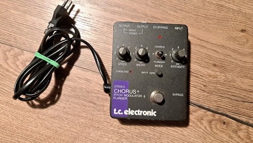 Electronic stereo chorus - chorus, +