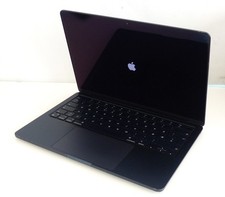 Apple MacBook Air 13" 13.6