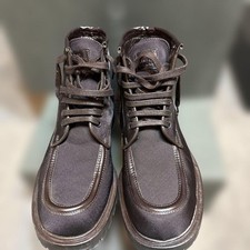 Stivali stringati Gucci punta