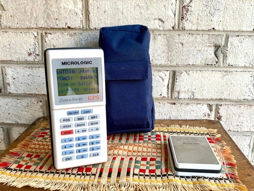 Pacchetto gps vintage - pacchetto,