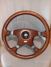 Volante In Legno MOMO