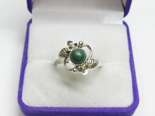 Carino anello vintage tenuta