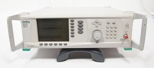 Anritsu MG3695B Generatore di segnale RF/Microonde 2 GHz - 50 GHz -20 dBm a +20 dBm