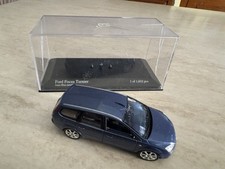 Ford Focus Turnier Jeans-Blau Metallic Minichamps 1:43 limited edition 1 of 1632