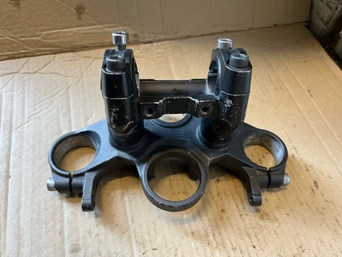 Yamaha xsr700 top yoke un - yamaha, da