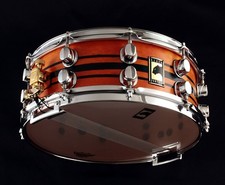 Si tratta di un rullante di