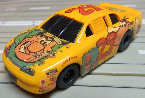 Per slotcar racing - h0,
