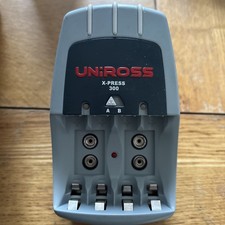 Caricabatteria Uniross X-Press
