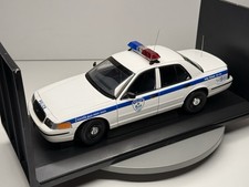 AUTOART 1/18 72705 FORD CROWN VICTORIA POLICE CAR (AUTOART MINICHAMPS OTTO NOREV