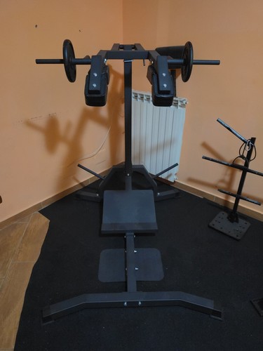 Attrezzo per gambe