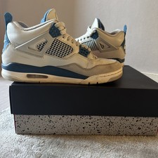 Air Jordan 4 Retro “Military