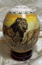Decoupage Uovo di Struzzo Safari Africano Famiglia di Leoni con Supporto 6"