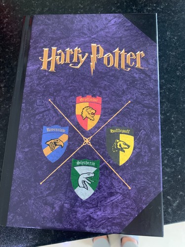 Harry potter school - school, crests