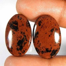 Coppia ovale in ossidiana