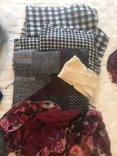 Vendo 3 Sciarponi Caldi E Morbidi E Una Fascia Color Panna