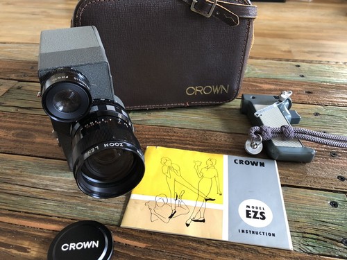 Macchina fotografica - , a