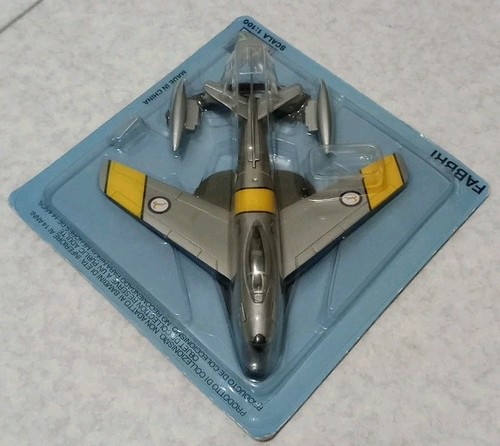 Modellino aereo militare - aereo,