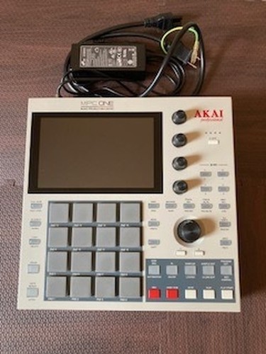 Akai professional mpc - akai, one