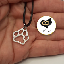 Collana nera con ciondolo