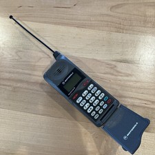 Vintage 1997 Motorola MicroTAC